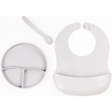 K-Yonlineticaret Gri 3’lü Silikon Yemek Seti – Önlük + Diş Kaşıyıcılı Kaşık + Vakumlu Tabak