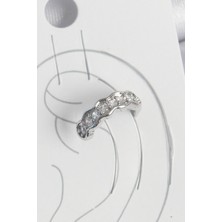 Solenya Pirinç Gümüş Renk Zirkon Taşlı Kıkırdak Model Kadın Küpe