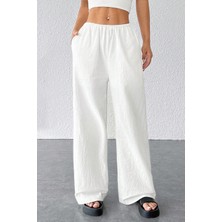 Azrlya Kadın Beyaz Bol Kesim Cepli Geniş Paça Dökümlü Pantolon