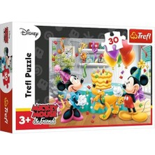 Velora 30 Birthday Cake, Characters