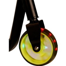 Furkan Oyuncak Neon Renkli 5 Yaş ve Üzeri Çocuk Scooter Siyah 50 kg Güvenli ve Eğlenceli Ulaşım Aracı