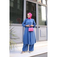 Tesettür Diyarı Lizza Kreş Kumaş Yandan Yırtmaçlı Uzun Tunikli Pantolonlu Takım Mavi