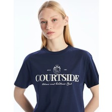 Lc Waikiki Yeni Sezon Bisiklet Yaka Nakışlı Kadın Tişört