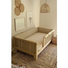 BRK Design Ayaklı Montessori Çocuk Yatağı – Doğal Ahşap