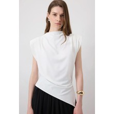 Tena Kadın Krem 7034 Omuzları Drapeli Vatkalı Asimetrik Bluz