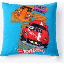 Taç Hotwheels Temalı Kırlent