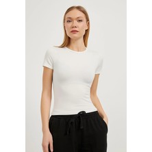 Tena Kadın Beyaz Bisiklet Yaka Kısa Kollu Licralı Body