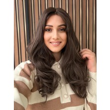 Aura Peruk Koyu Kumral Geniş Dalgaya Sahip Perçemli  Vip Modelimiz