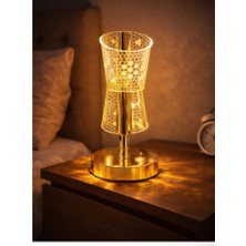 TeknoBeyza Gold Dekoratif LED Masa Lambası – Modern Tasarım Gece Lambası, Metal Gövde