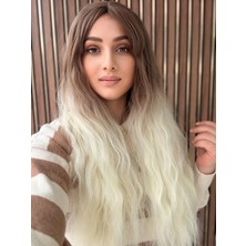 Aura Peruk Dip Küllü Uçlar  Platin Muhteşem Su Dalgasında Olan Perçemli Modelimiz