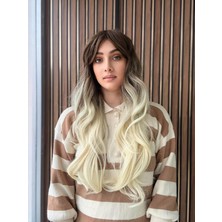 Aura Peruk Geniş Dalgalarda Olan Muhteşem Doğallığa Sahip Perçemli Vip Modelimiz