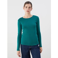 LC Waikiki Yeşil Bisiklet Yaka Kadın Tişört