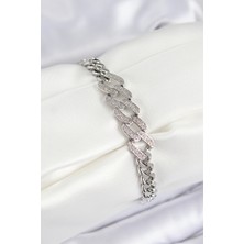 Similar Pirinç Zirkon Taşlı Ezme Küba Zincir Model Gümüş Renk Kadın Bileklik - TJ-BB7550