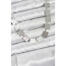 Similar Kare Plaka Model Gümüş Renk Kadın Kolye - TJ-BKO10824