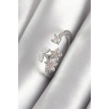 Ett Pirinç Gümüş Renk Zirkon Taşlı Çiçek Model Kadın Yüzük