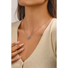 Fayra Accessories Yeşim Taşlı Çiçek Figürlü Beyaz Altın Kaplama Kolye