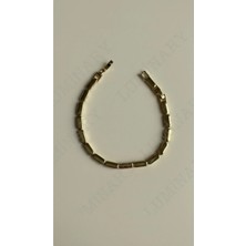 Luminary Atelier Kadın Gold Renk Paslanmaz Çelik Dikdörtgen Zincir Bileklik – Minimal Modern Tasarım