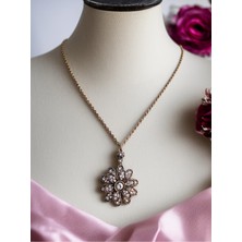Fayra Accessories Zirkon Taşlı Çiçek Figürlü Kolye