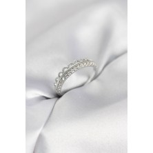 Ett Motif Desenli Gümüş Renk Zirkon Taşlı Kadın Yüzük