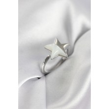 Ett Gümüş Renk Sedefli Yıldız Model Kadın Yüzük