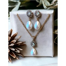 Fayra Accessories Oval Kristal Taşlı Mayorka Inci Kolye ve Mayorka Inci Küpe Seti