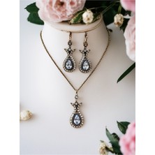 Fayra Accessories Zirkon Taşlı Lale Figürlü Küpe ve Kolye Seti