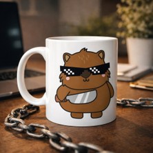 Esranın Dünyası Cool Ayıcık Tasarımlı Porselen Kupa Model 84 – Eğlenceli, Karizmatik ve Dikkat Çekici Kahve