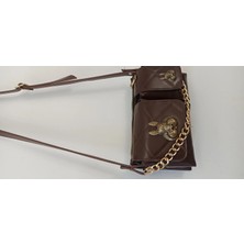 Matruşka Deri Sanat Tasarım Kahverengi kapitone Kol Çantası (Sincap Aksesuarlı)