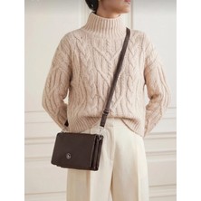 Özüm Çanta Kadın 3 Bölmeli Cüzdan ve Kartlık Detay Kol Omuz Uzun Askı Çapraz Çanta Kahverengi