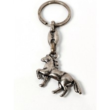 Moncuk Design Şaha Kalkmış At Figürlü Metal Anahtarlık – Güç, Özgürlük ve Zarafeti Bir Arada Taşıyın