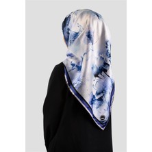 Violla Rayon Sulu Boya Çiçek Desenli Indigo Renkli 90X90 Dikim Şekli : El Dikişi Eşarp (Ipek Içermez)