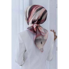 Violla Kristal Geometrik Desenli Pudra Renkli 90X90 Eşarp (Ipek Içermez) Kenar Dikiş Şekli El Dikişli