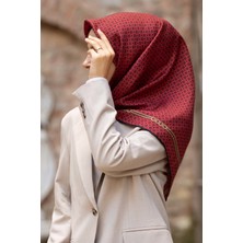 Vissona %57 Ipek %43 Viskon Twill Ipek Zincir Desenli Bordo - Siyah Renkli 90X90 Eşarp Dikim Şekli : El Dikişi