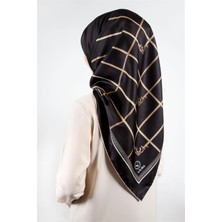 Violla Twill Gold Detaylı Kareli Desenli Siyah Renkli 90X90 Eşarp (Ipek Içermez) Kenar Dikiş Şekli El Dikişli