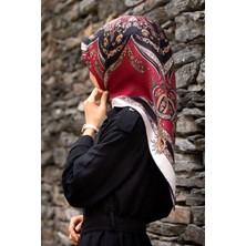 Vissona % 57 Ipek % 43 Viskon Twill Ipek Şal Motif Desenli Bordo - Krem Renkli 90X90 Eşarp Dikim Şekli : El Dikişi