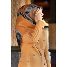 Vissona % 57 Ipek % 43 Viskon Twill Ipek Geometrik Desenli Hardal Renkli 90X90 Eşarp Dikim Şekli : El Dikişi