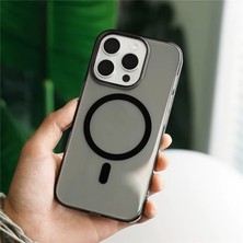 Paladyum Case iPhone 16 Pro Uyumlu Sararmaz Sert Mika Magsafe Özellikli Şeffaf Siyah Kılıf
