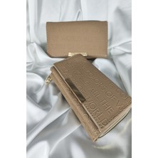 Kemik Kabartma Yazılı Kadın Cüzdanı Çıtçıtlı Kapaklı, Içten Fermuarlı, Kartlık Bölmeli