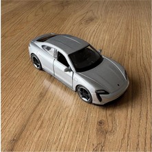 Nostalji Kutusu Porsche Taycan Turbo Metal Diecast Gri Oyuncak Araba 1:32 – Koleksiyonluk Çek Bırak Detaylı Model