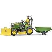 SHC4200 Bruder BR62104 John Deere Çim Biçme Traktörü ve Bahçıvan