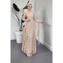 Tesettür Diyarı Zelal Kuşaklı Dantel Tesettür Abiye- Krem