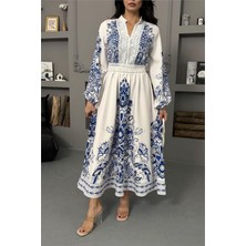 Dip Moda Kadın atlas kumaş güpür detaylı mavi desenli ithal elbise DPMS25109