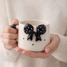 Leylooks Siyah Fiyonk Detaylı Kupa Bardak (Kraft Kutulu Gönderim)