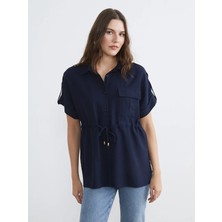 LC Waikiki Lacivert Bağlama Detaylı Büzgülü Kadın Gömlek