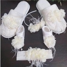 İrembaby Kadın Krem Lohusa Terlik ve Taç Bebek Patik ve Bandana Tüylü Incili Set