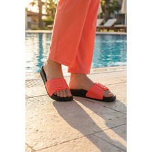 Gezer Yazlık Kadın Tek Toka Islak Zemine Uygun Terlik