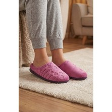 Gezer Kadın Kışlık PU Rahat Taban Nakışlı Tasarım Ev Bahçe Terlik