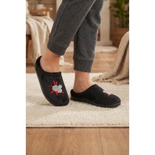 Gezer Kadın Kışlık PU Rahat Taban Nakışlı Tasarım Ev Bahçe Terlik