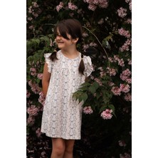 Antebies Organik Gots Sertifikalı Pembe Kurdele Bahçesi Desenli Fırfırlı Kısa Kollu Kız Çocuk Gecelik