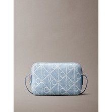 Calvin Klein Kadın Emblem Aop Denim Camera Omuz Çantası